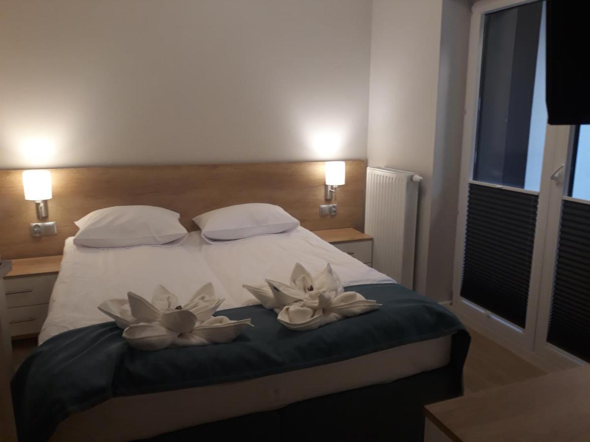 Apartamenty Willa Atena 슈비노우이스쳬 외부 사진